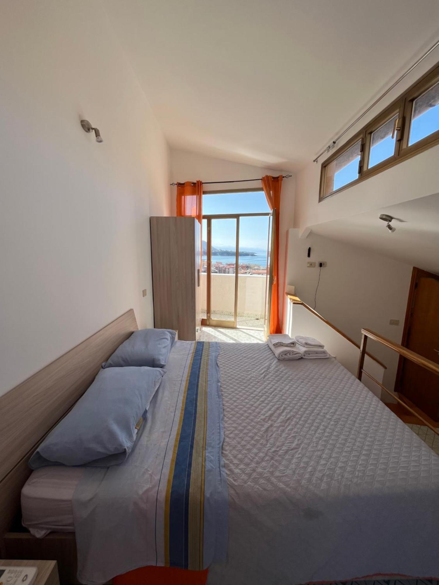 Window On The Sunset Apartamento Cefalù Exterior foto